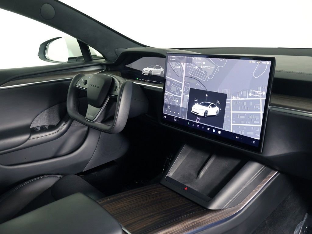 Used 2022 Tesla Model S image 28