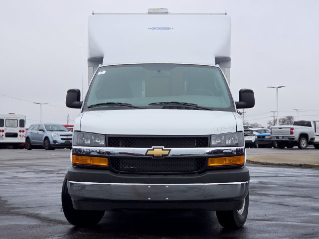 New 2026 Chevrolet Express 3500 w/ Power Convenience Package RWD image 16