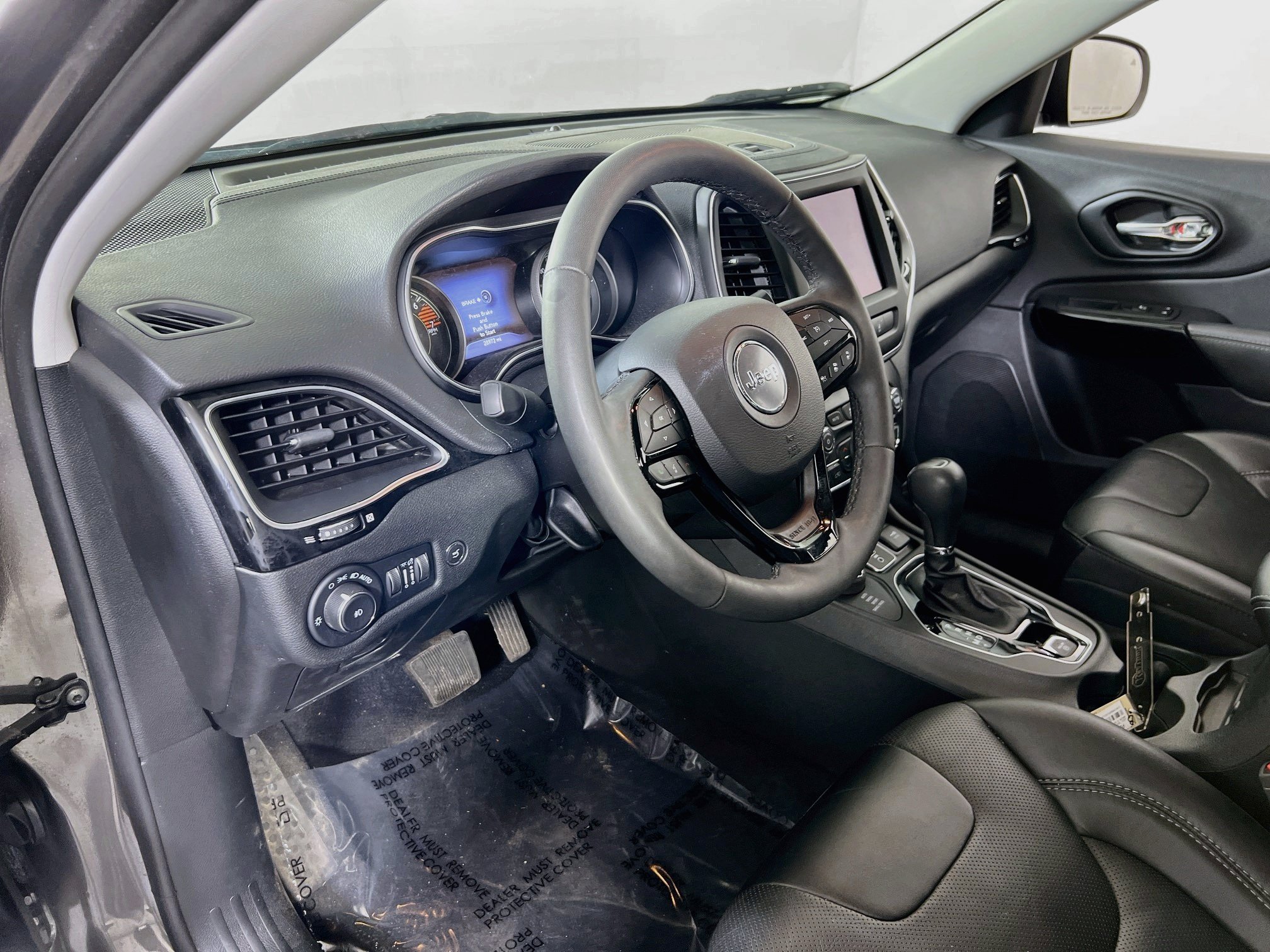 Used 2023 Jeep Cherokee Altitude Lux AWD/4WD image 9