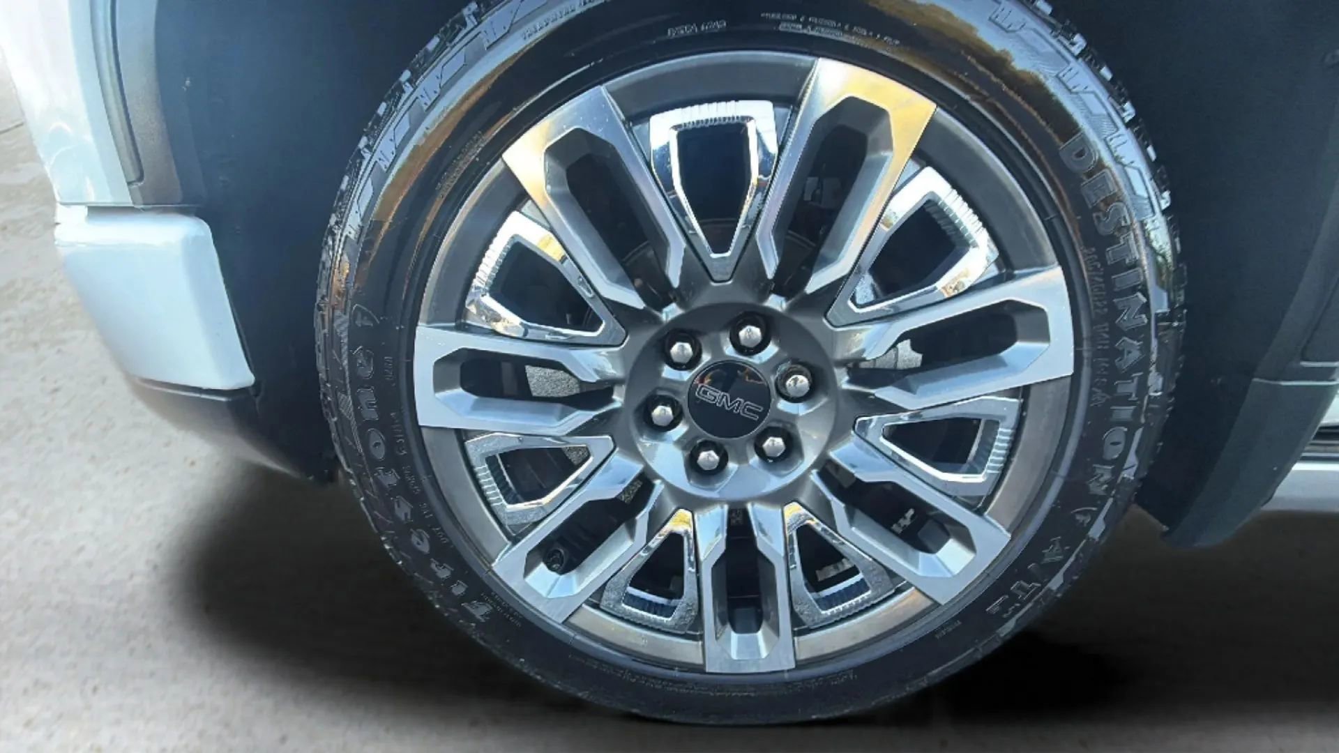 Used 2023 GMC Sierra 1500 Denali Ultimate image 11