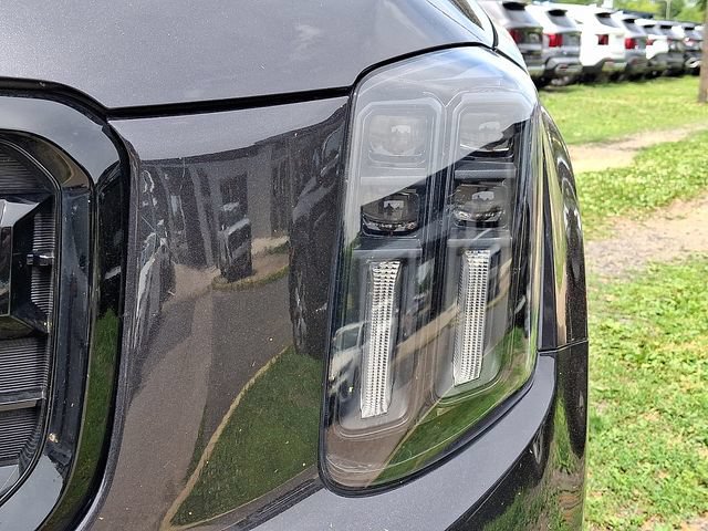 Certified 2025 Kia Telluride SX X-Line AWD/4WD image 8