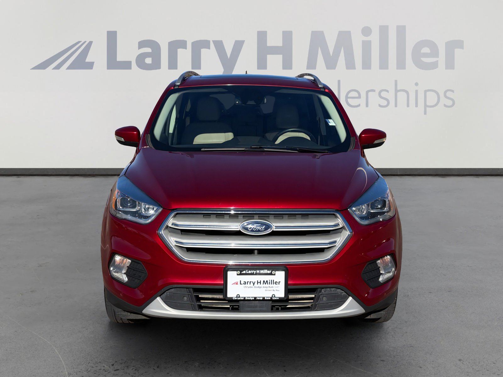 Used 2019 Ford Escape Titanium image 9