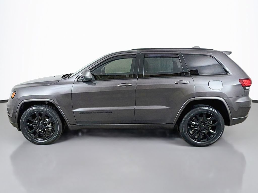 Used 2021 Jeep Grand Cherokee Laredo X AWD/4WD image 16