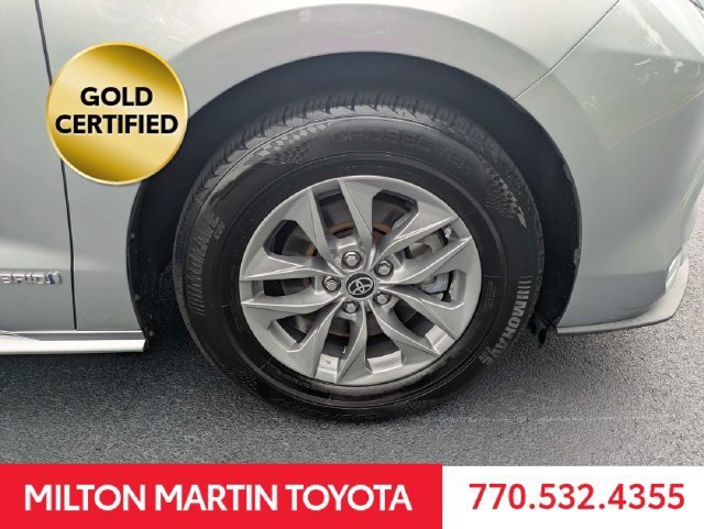 Certified 2021 Toyota Sienna XLE FWD image 13