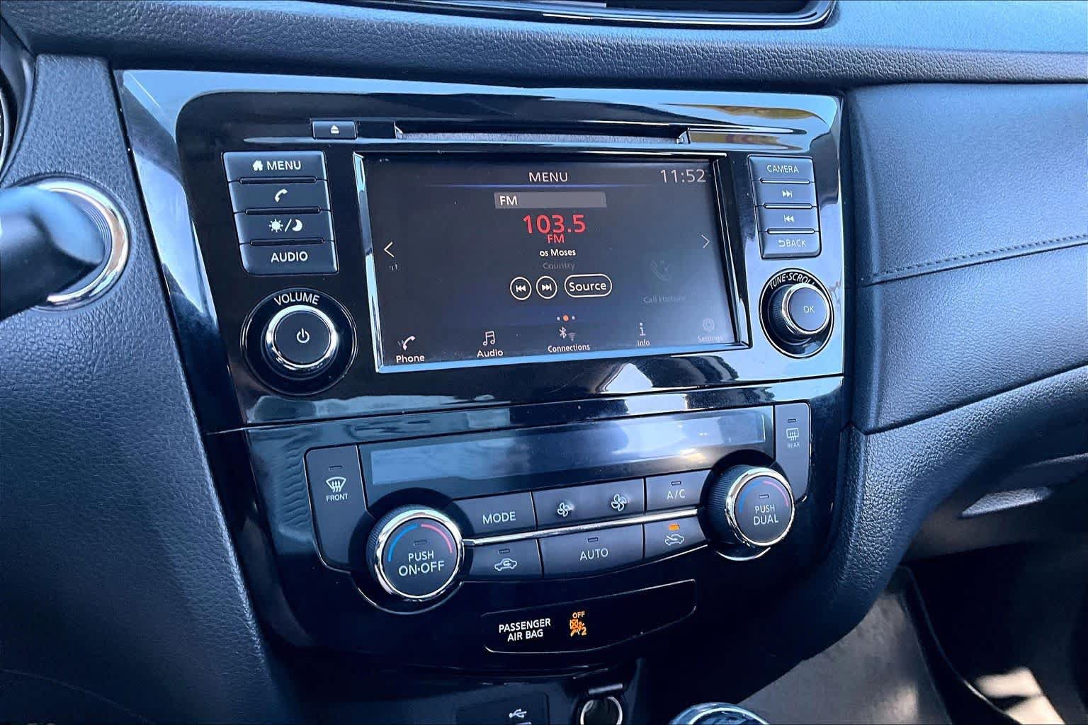 Used 2019 Nissan Rogue SV FWD image 35