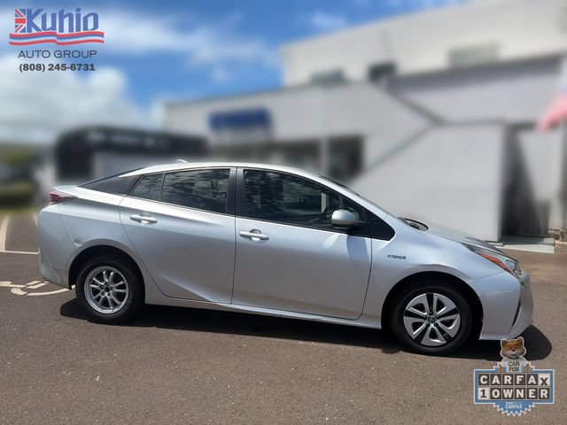 Used 2018 Toyota Prius Two FWD image 2