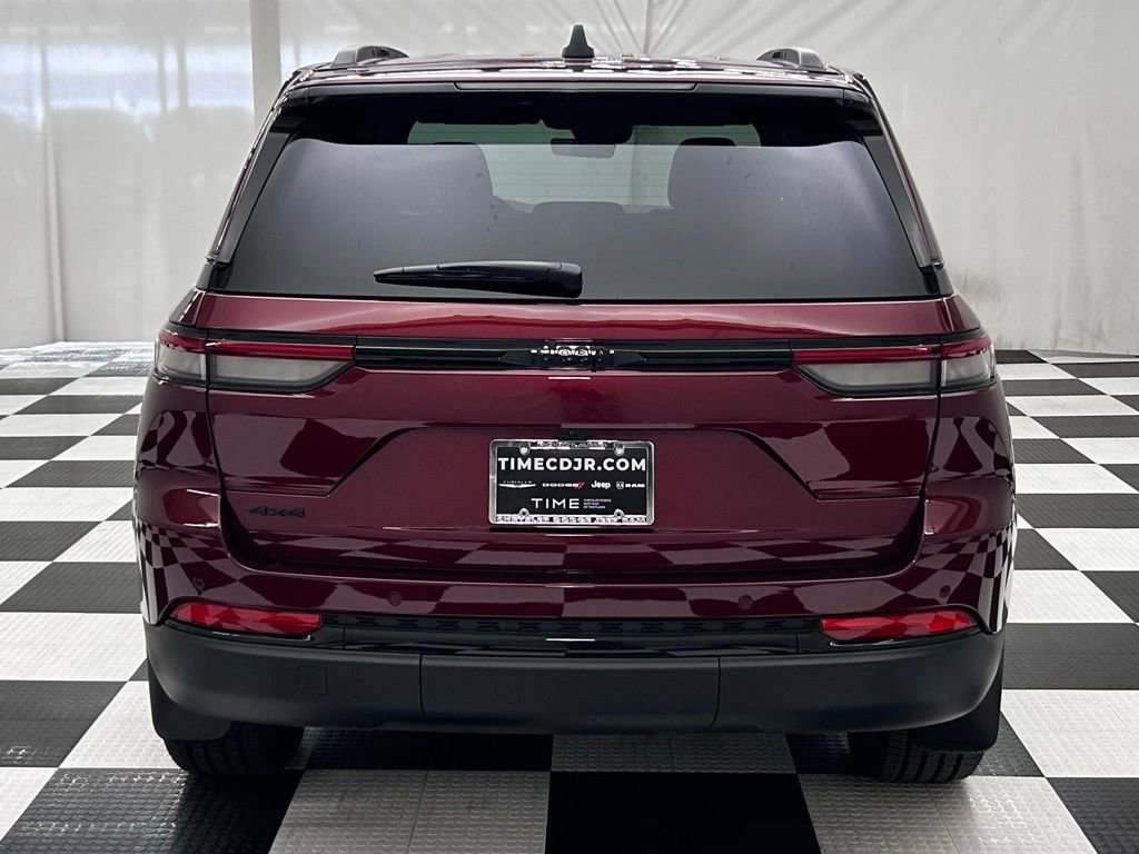 New 2025 Jeep Grand Cherokee 4WD image 7