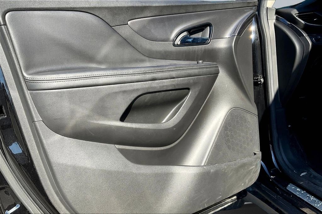 Used 2020 Buick Encore Preferred w/ Safety Package image 22