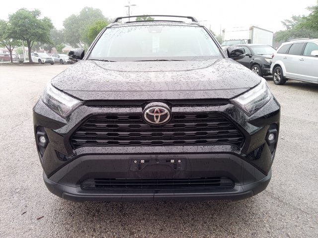 Used 2025 Toyota RAV4 XLE Premium FWD image 2