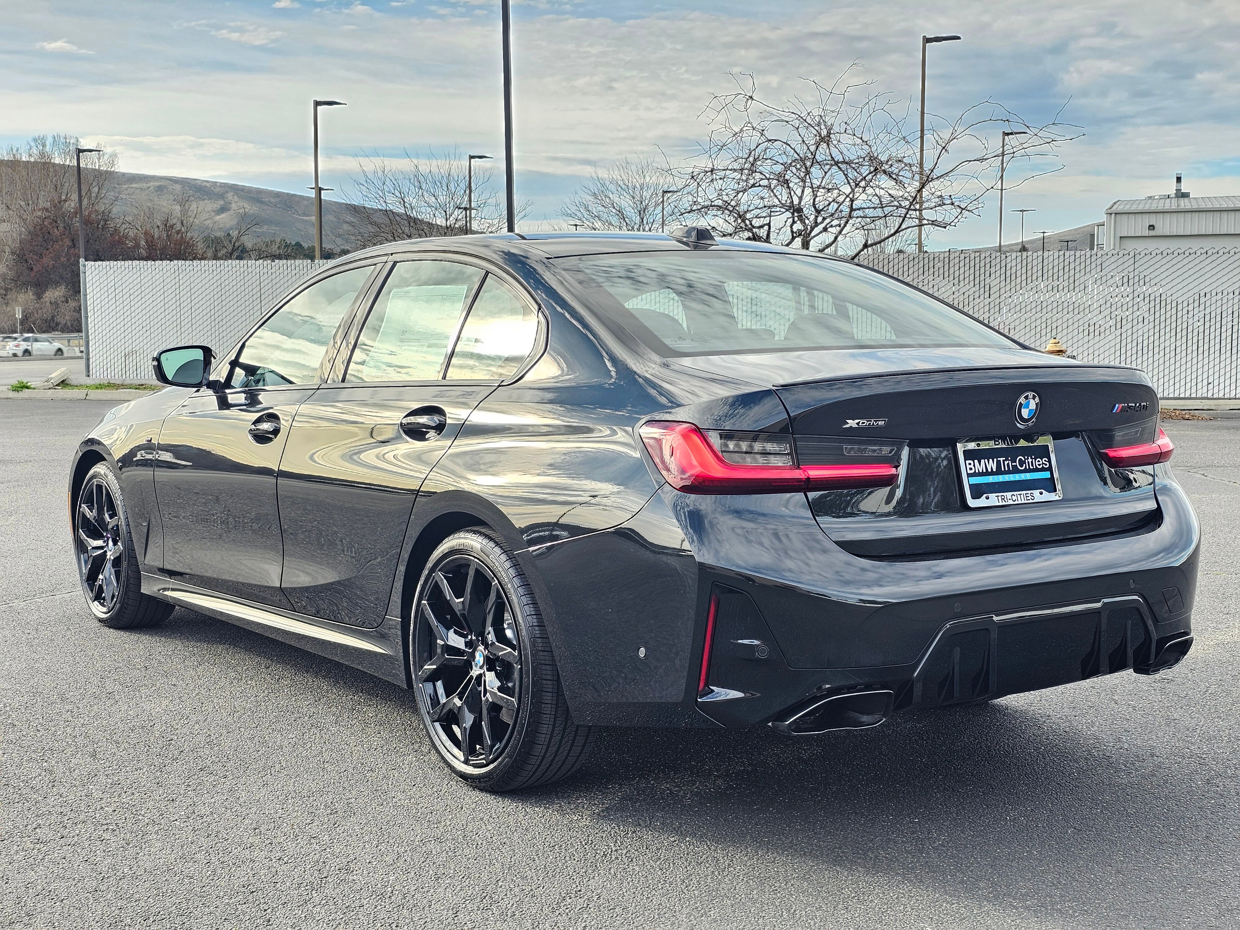 New 2026 BMW M340i xDrive image 4