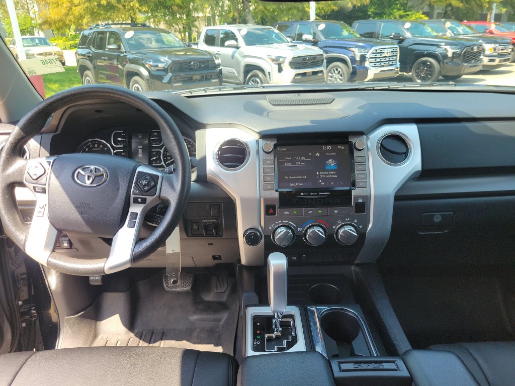 Certified 2020 Toyota Tundra SR5 w/ SR5 Upgrade Package AWD/4WD image 27