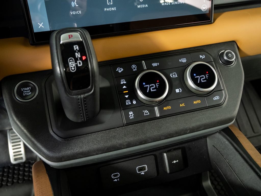 Used 2023 Land Rover Defender 110 X image 17