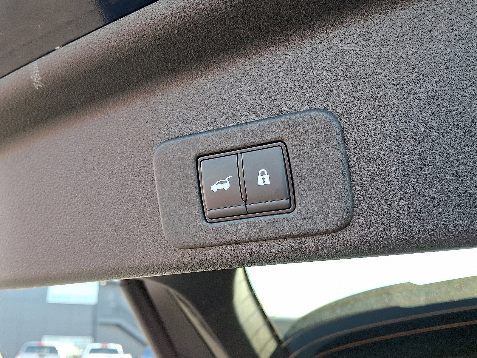 Certified 2025 Nissan Murano SL w/ Cargo Package image 32