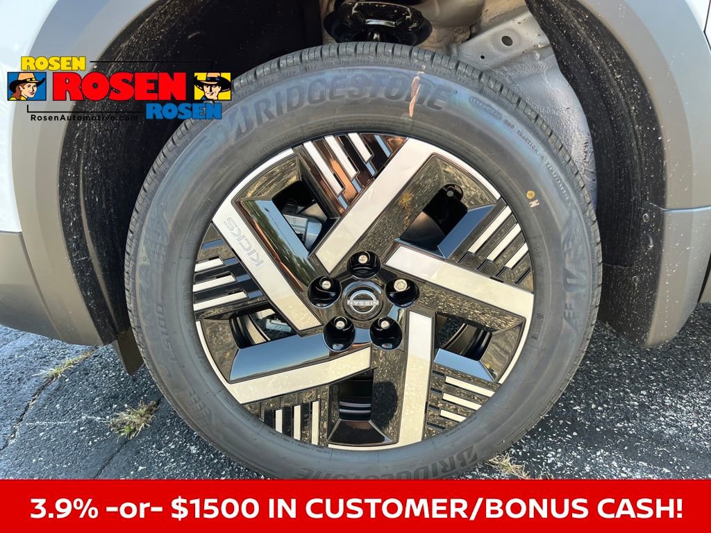 New 2026 Nissan Kicks SV image 9