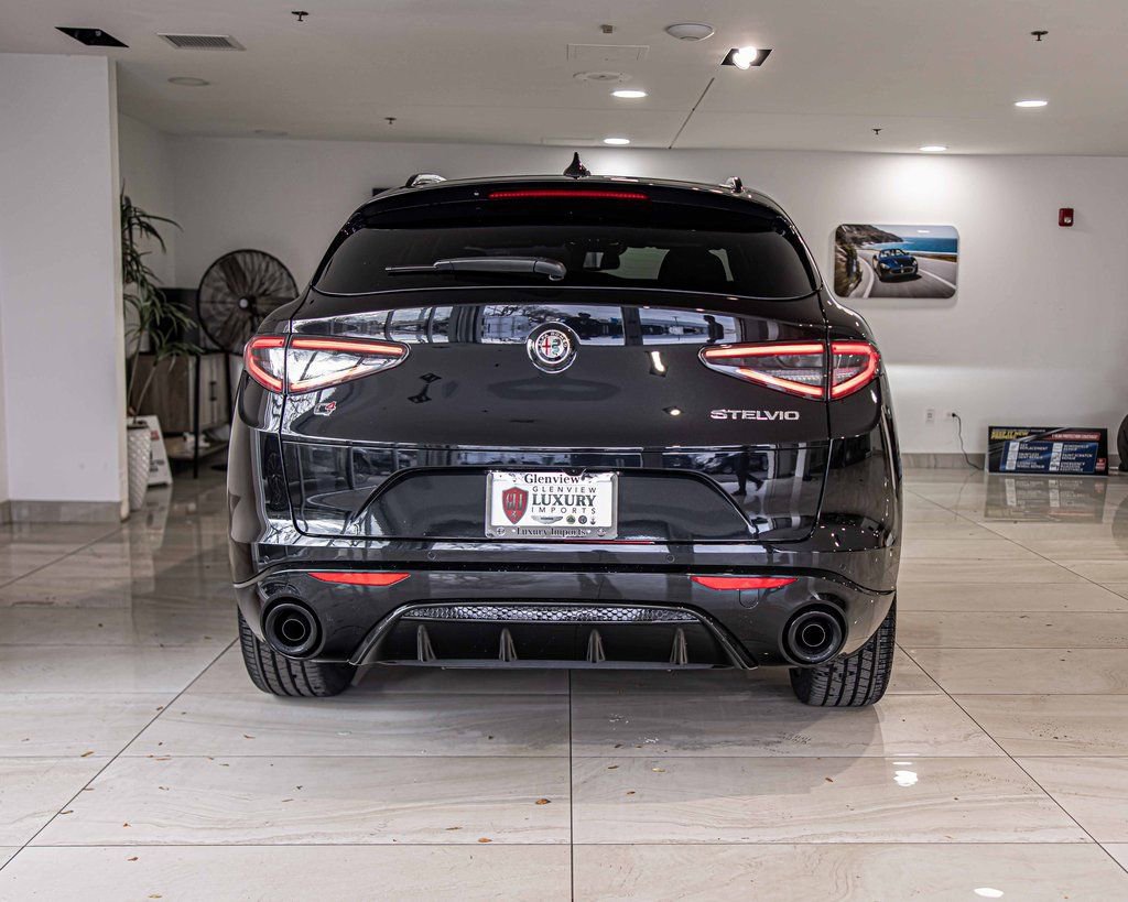New 2025 Alfa Romeo Stelvio Sprint image 13
