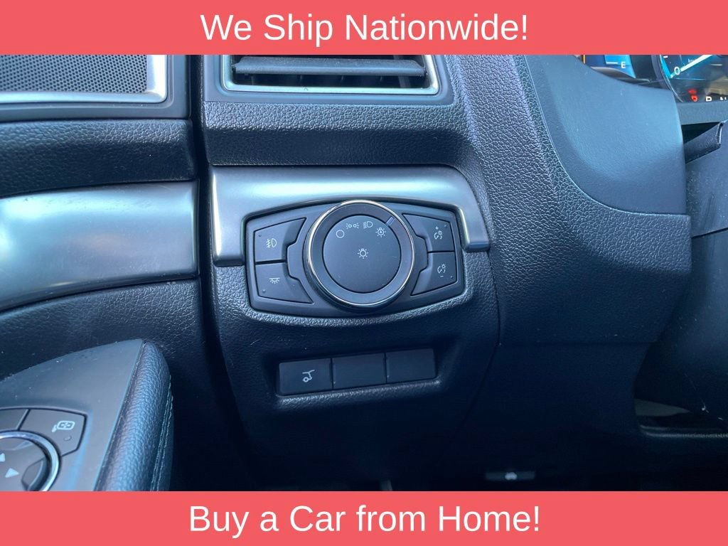 Used 2018 Ford Explorer XLT w/ Equipment Group 202A AWD/4WD image 23