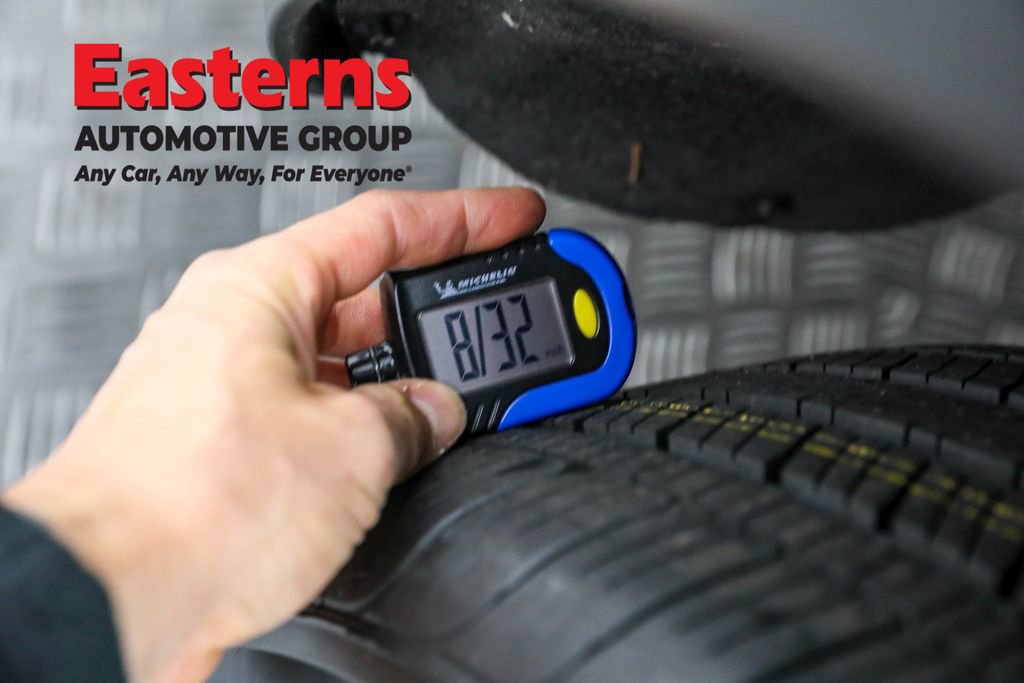 Used 2022 Ford Explorer Limited w/ Equipment Group 301A image 30