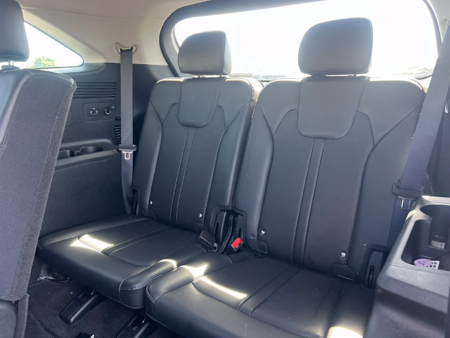 Used 2024 Kia Sorento S w/ Panoramic Sunroof Package AWD/4WD image 5