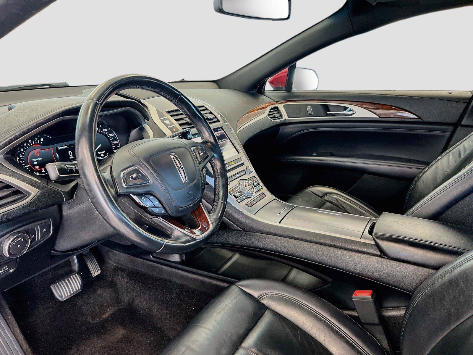 Used 2018 Lincoln MKZ Select w/ Select Plus Package FWD image 11