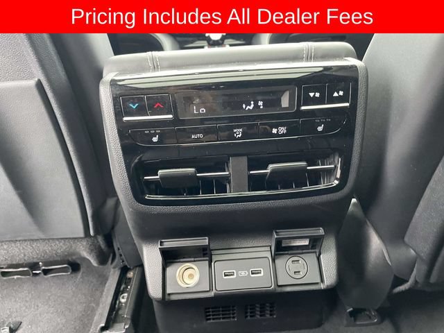 Used 2023 Acura MDX SH-AWD w/ Advance Package image 19
