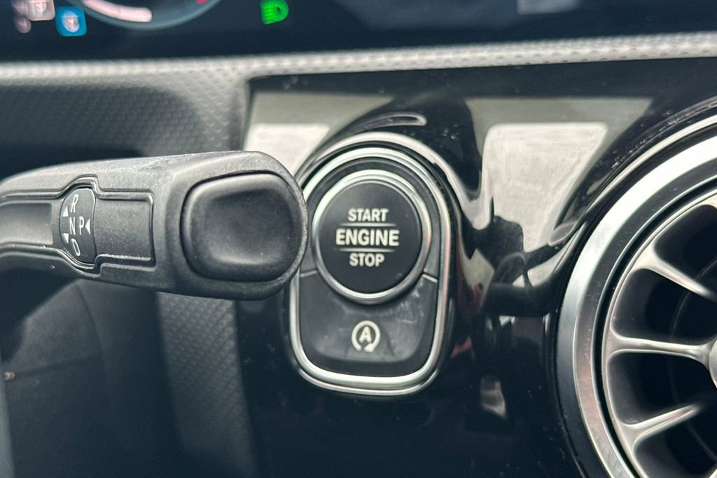 Used 2021 Mercedes-Benz CLA 250 image 20