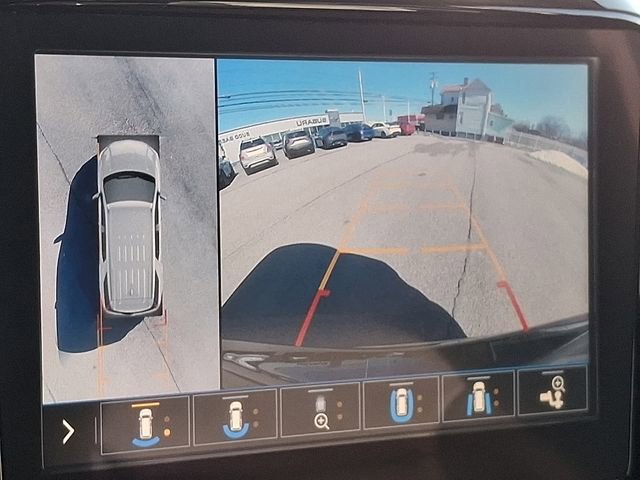 Used 2020 Chevrolet Traverse Premier w/ Redline Edition image 21