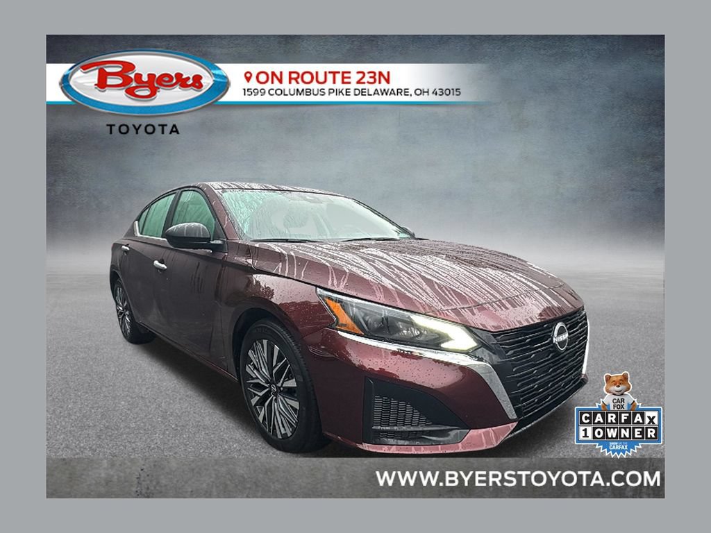Used 2025 Nissan Altima 2.5 SV FWD image 1