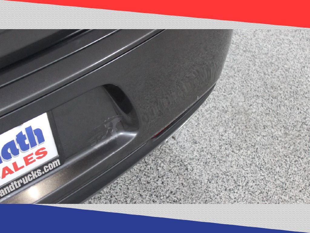 Used 2016 Chrysler 300 S image 33