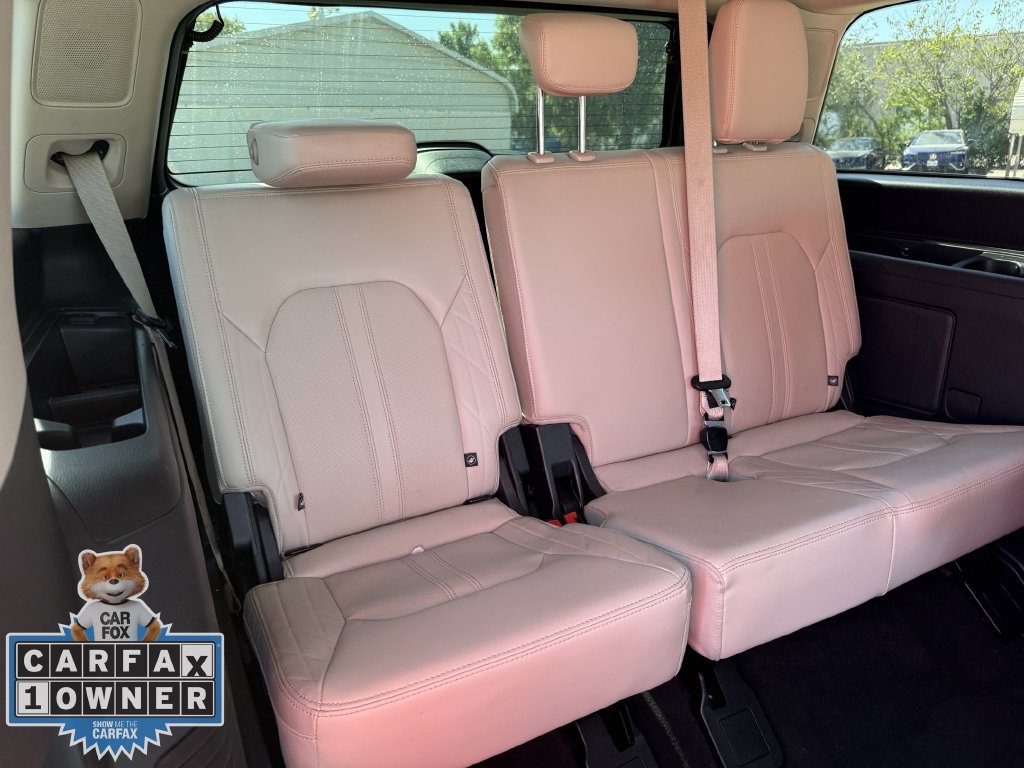 Used 2024 Ford Expedition Platinum RWD image 31
