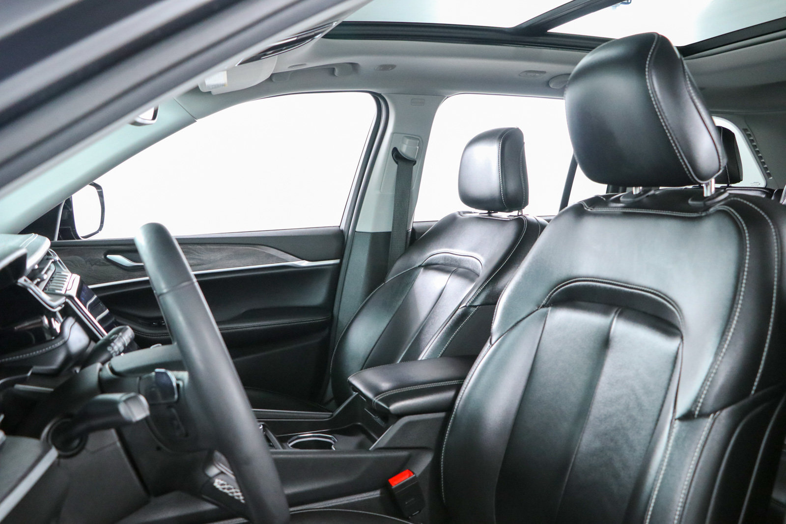 Used 2023 Jeep Grand Cherokee 4WD 4xe image 25