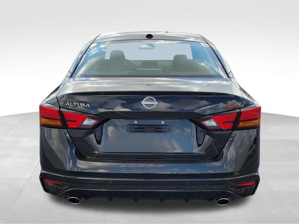 New 2026 Nissan Altima 2.5 SR FWD image 8