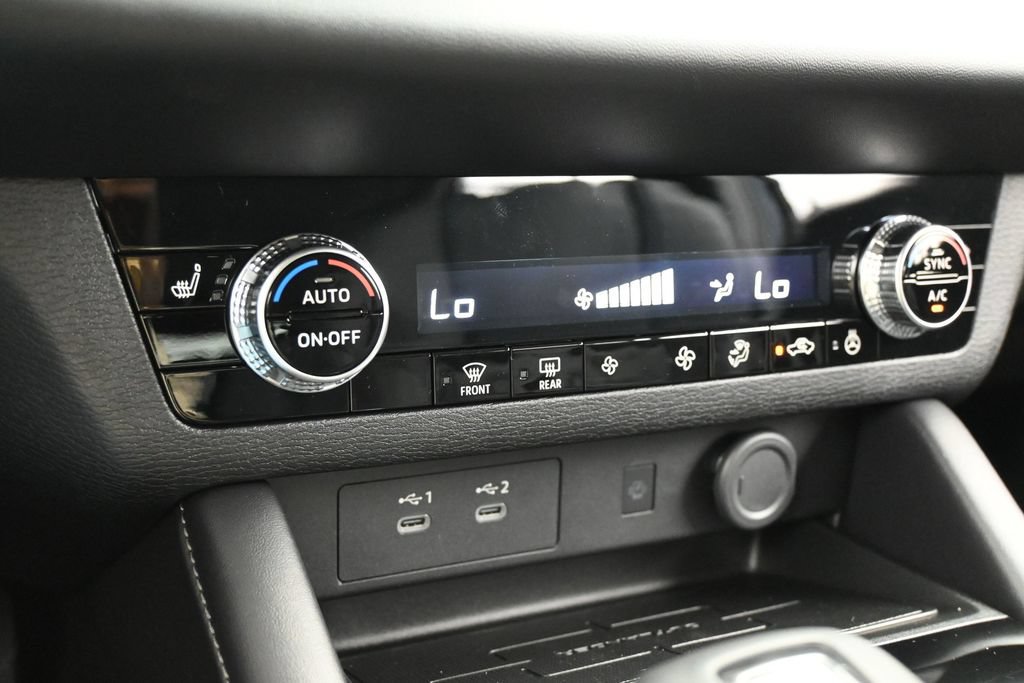 New 2026 Mitsubishi Outlander SE FWD image 21