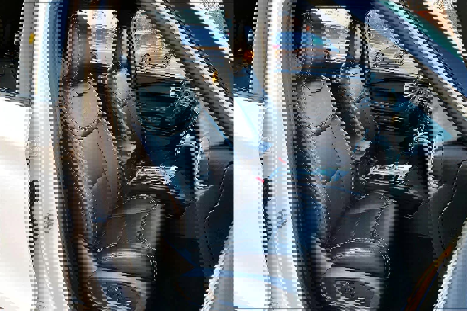 Used 2022 Ford Explorer ST w/ Equipment Group 401A image 8