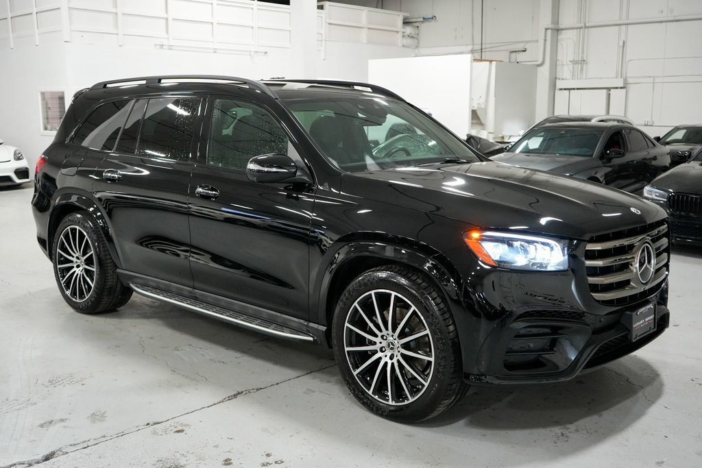 Used 2024 Mercedes-Benz GLS 580 4MATIC image 8