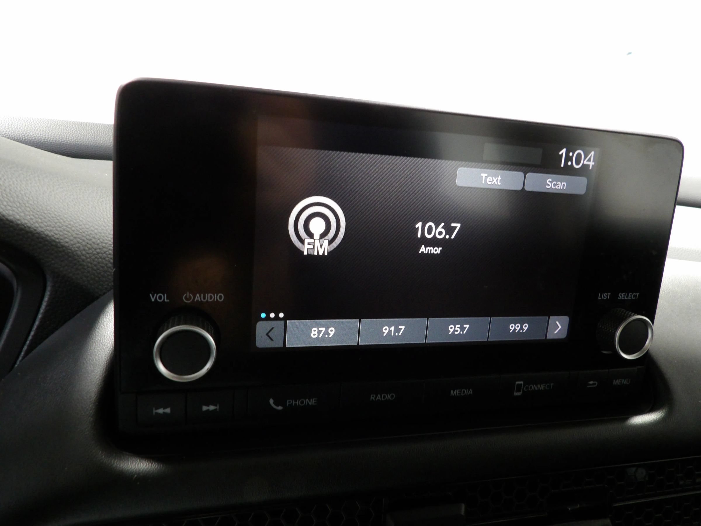 Used 2025 Honda HR-V LX image 15