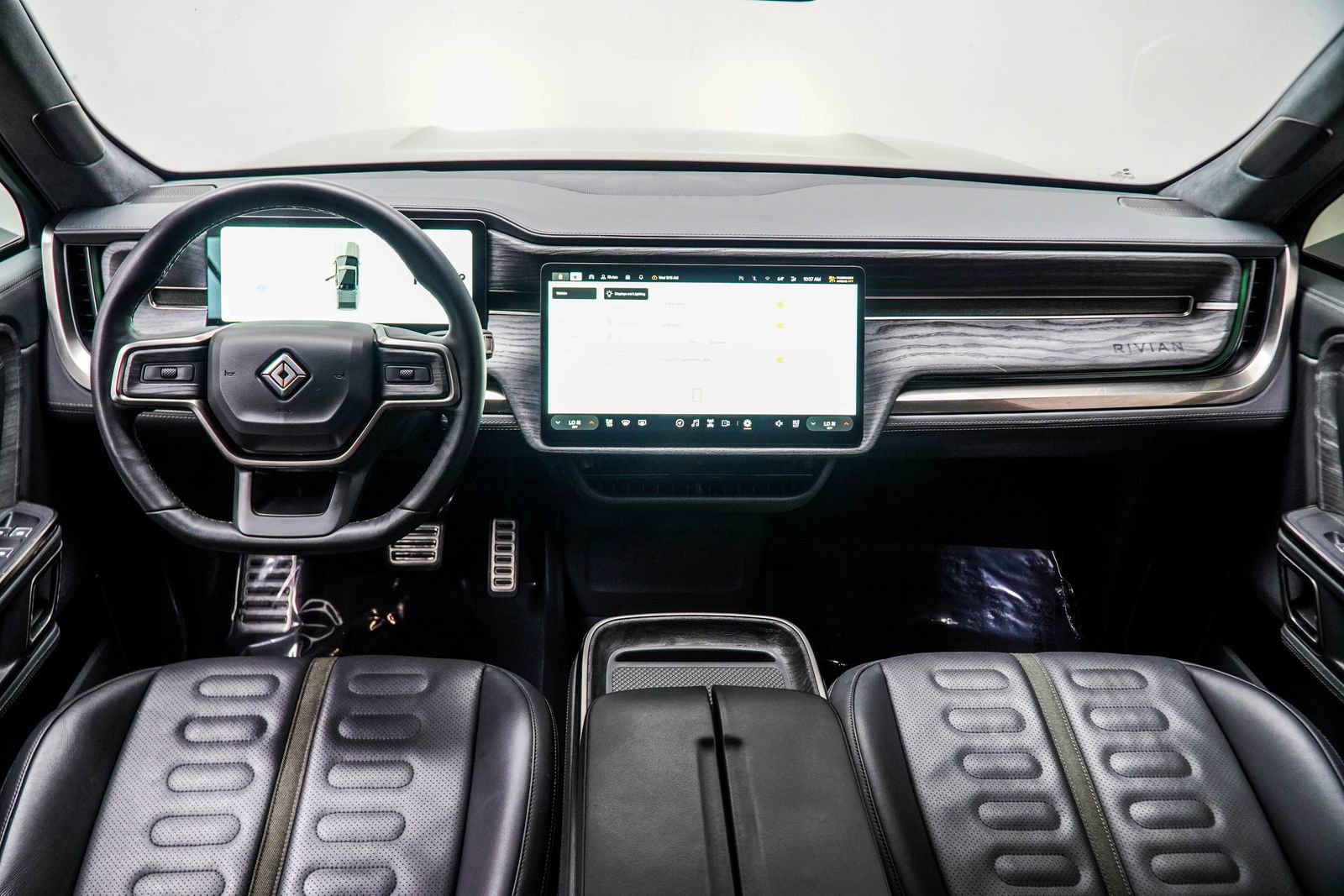 Used 2022 Rivian R1T Launch Edition image 5