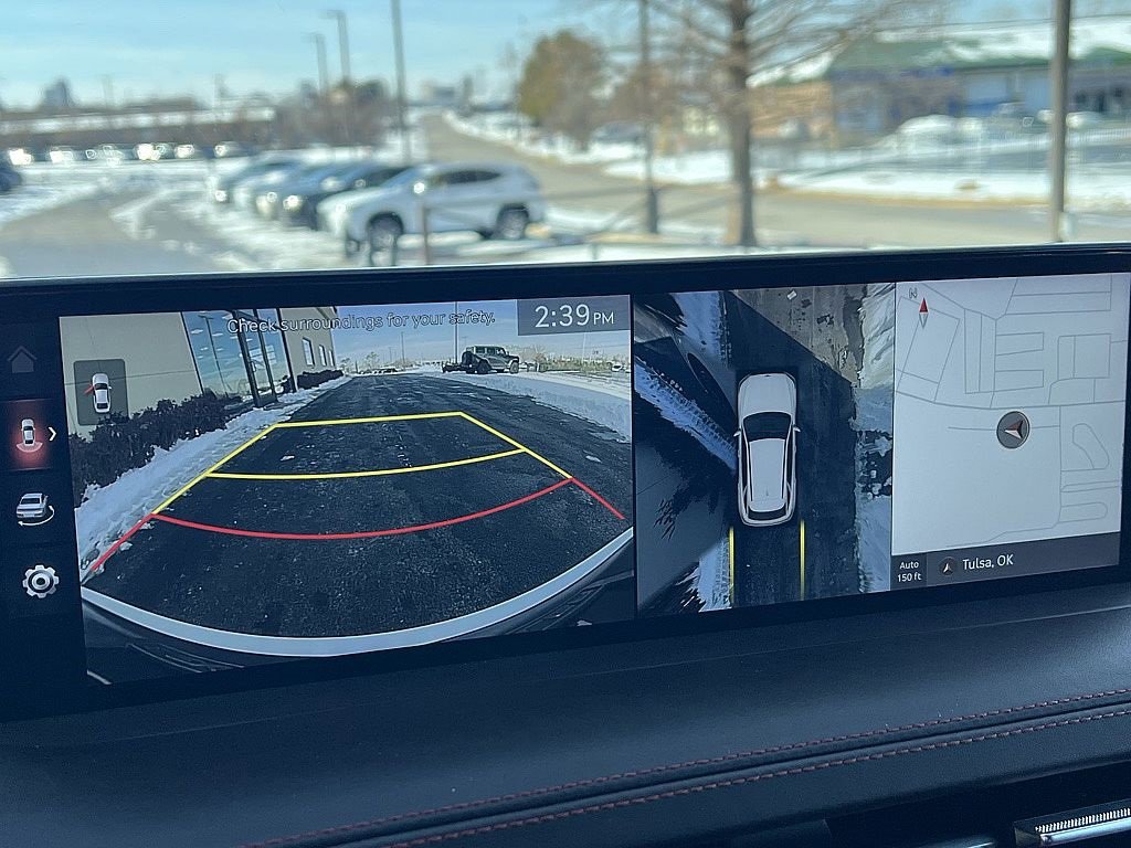 Used 2023 Genesis GV70 2.5T w/ Sport Prestige Package image 17