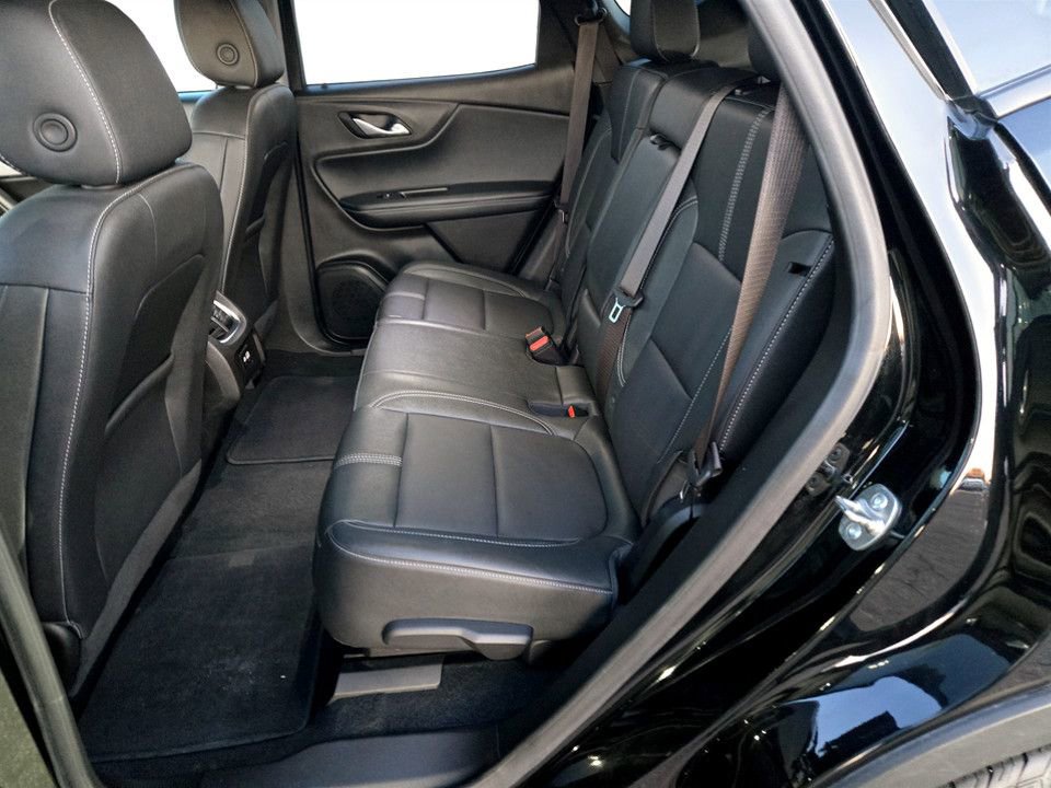 Used 2024 Chevrolet Blazer LT image 30