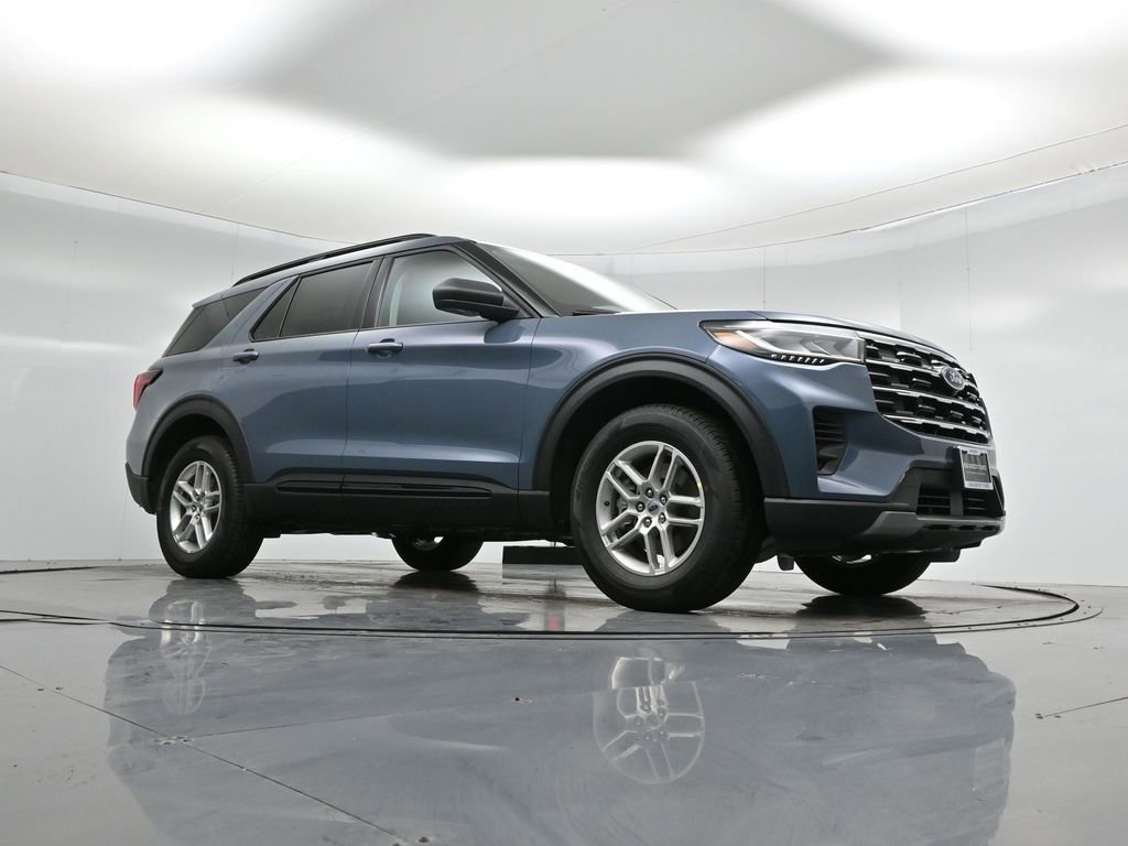 New 2026 Ford Explorer Active image 3