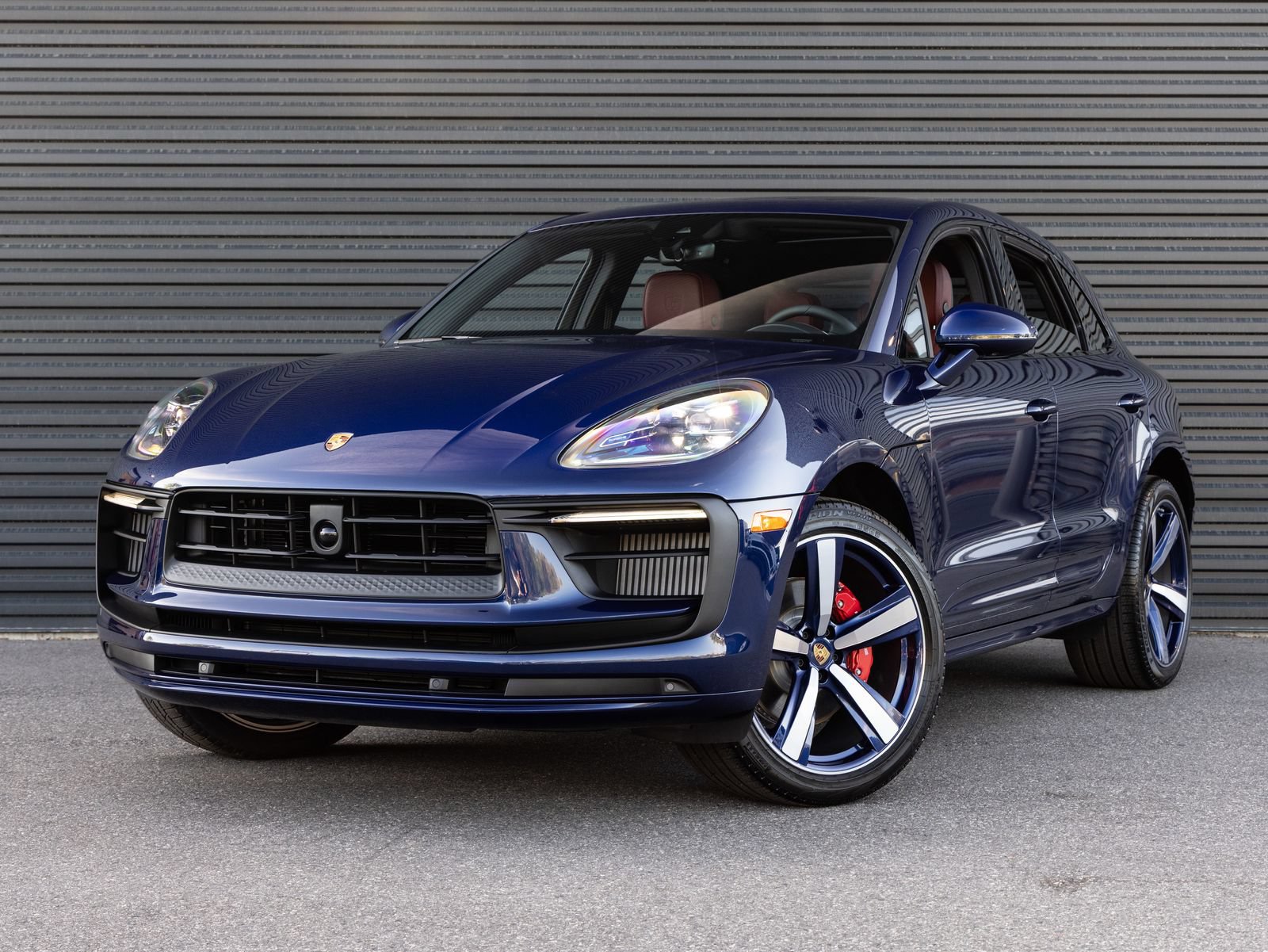 Used 2025 Porsche Macan S AWD/4WD image 1
