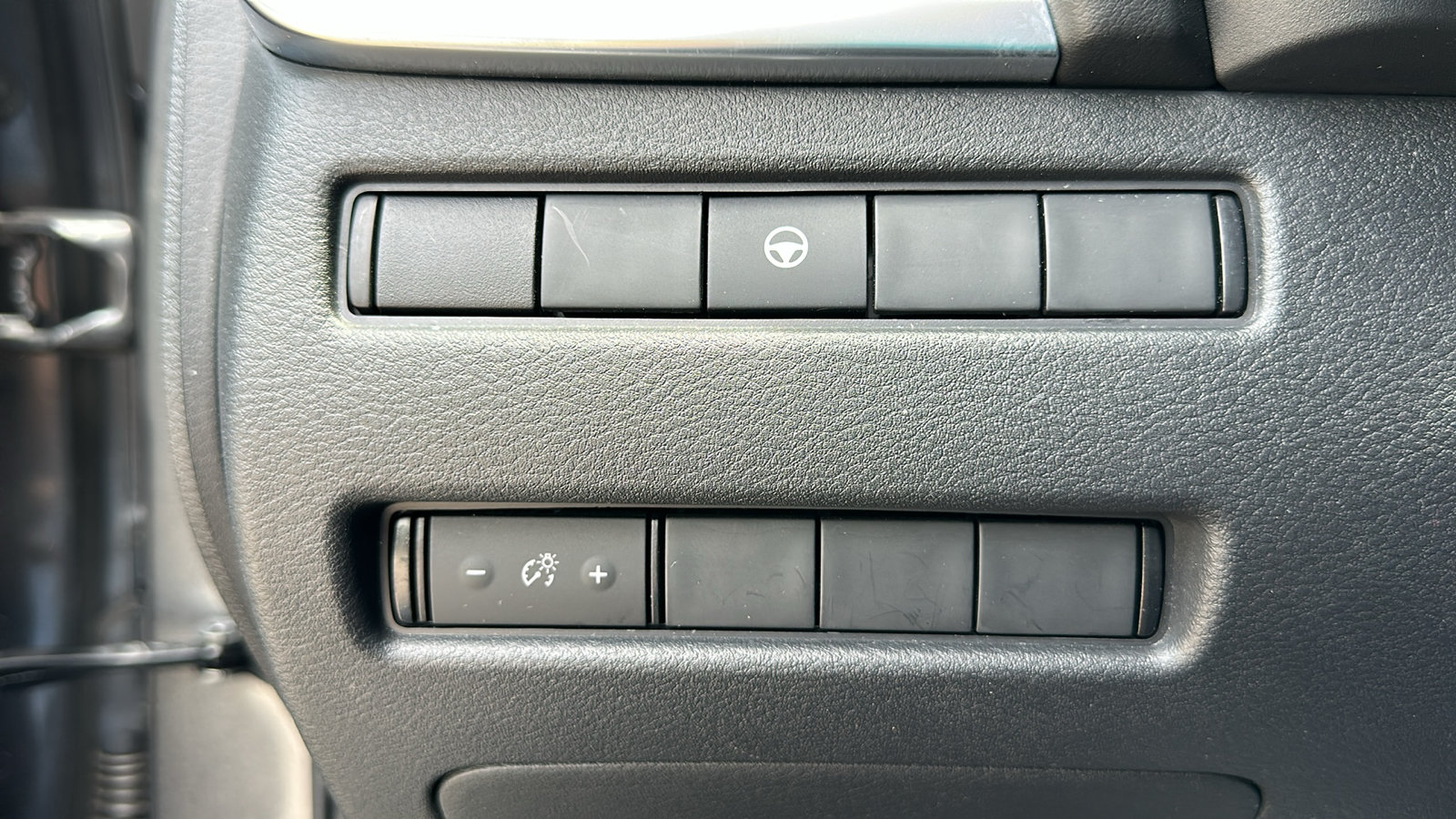 Certified 2022 Nissan Rogue SV AWD/4WD image 13