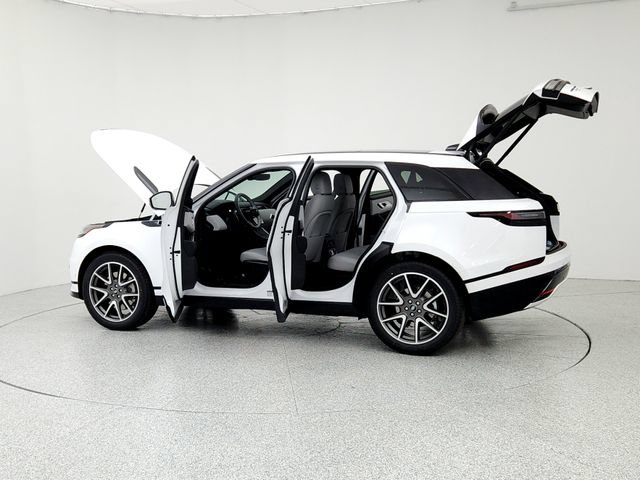 Certified 2026 Land Rover Range Rover Velar Dynamic SE AWD/4WD image 12