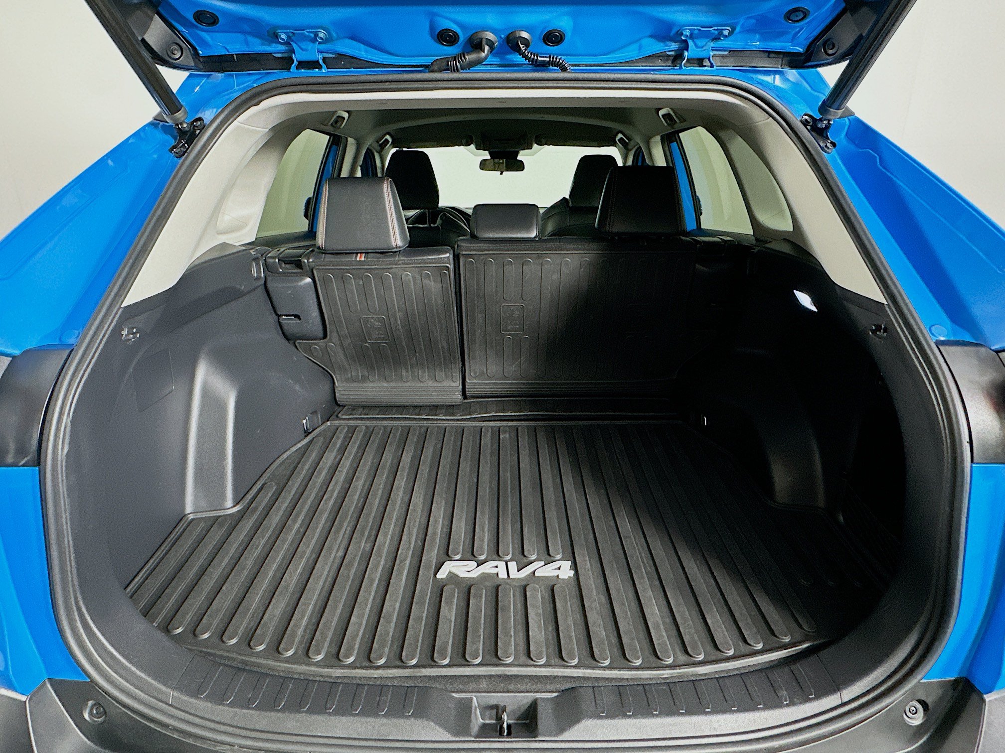 Used 2019 Toyota RAV4 Adventure AWD/4WD image 30