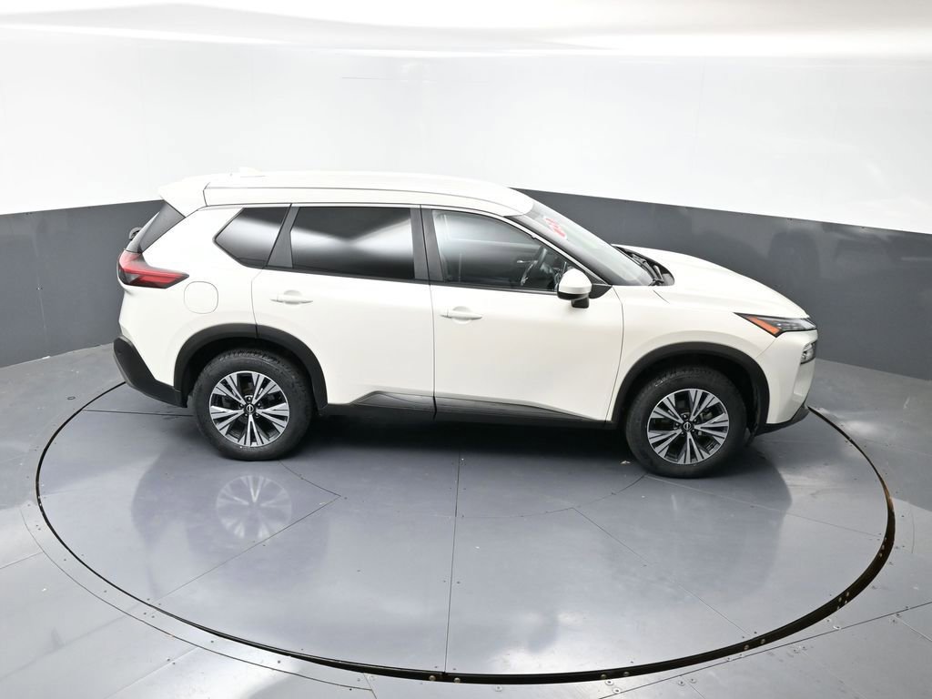 Used 2023 Nissan Rogue SV image 41