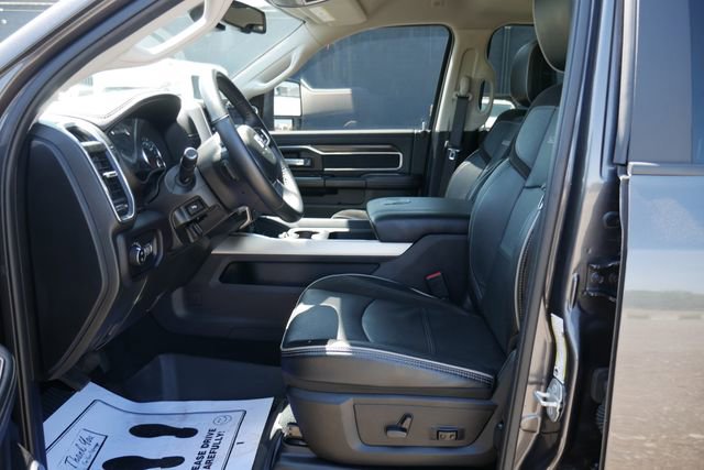 Used 2024 RAM 2500 Laramie AWD/4WD image 2