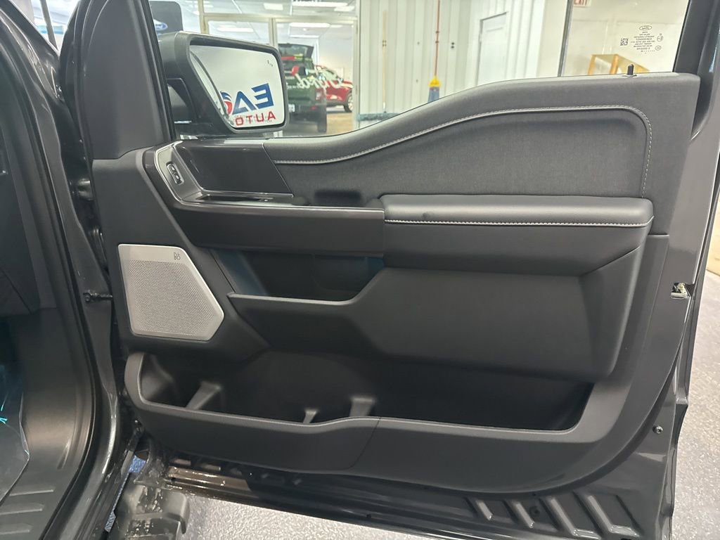 New 2026 Ford F150 Lariat w/ Equipment Group 502A High image 39