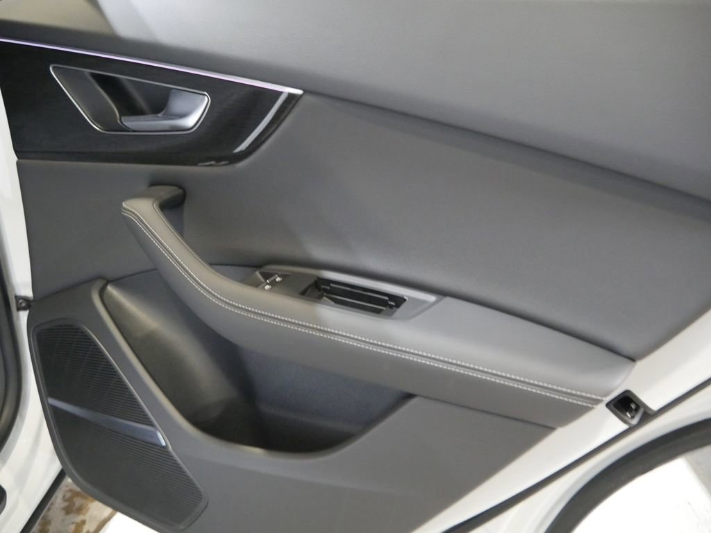 New 2026 Audi Q8 Premium Plus image 32