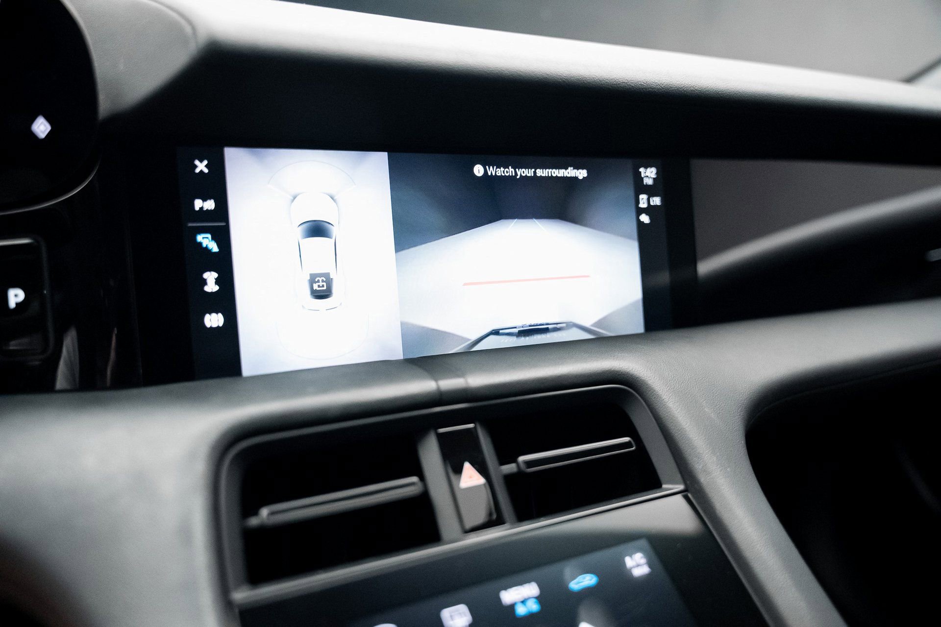 Used 2022 Porsche Taycan image 46