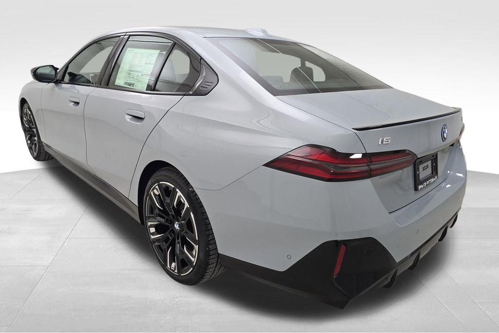 New 2025 BMW i5 M60 w/ Premium Package image 7