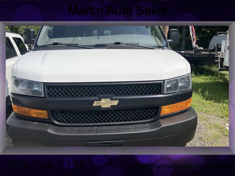 Used 2020 Chevrolet Express 2500 Extended w/ Communications Package RWD image 17